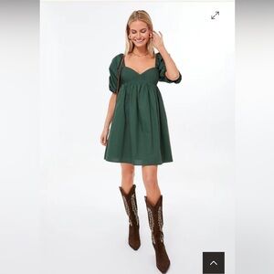 Hyacinth House emerald green puff sleeve Sasha mini dress. Size Large